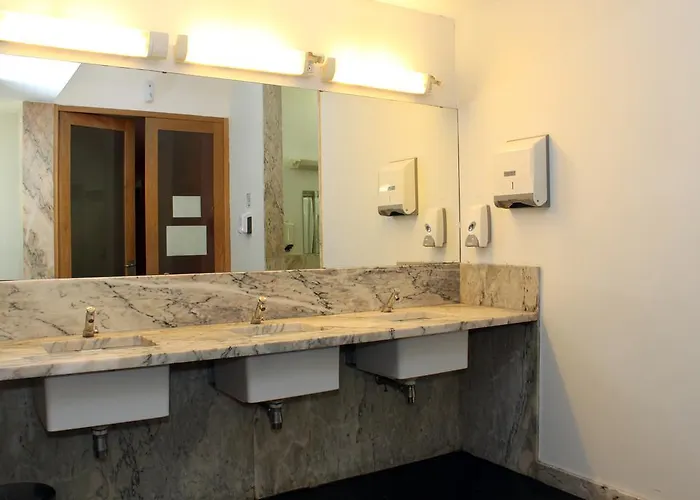 Hi - De Juventude Hostel *